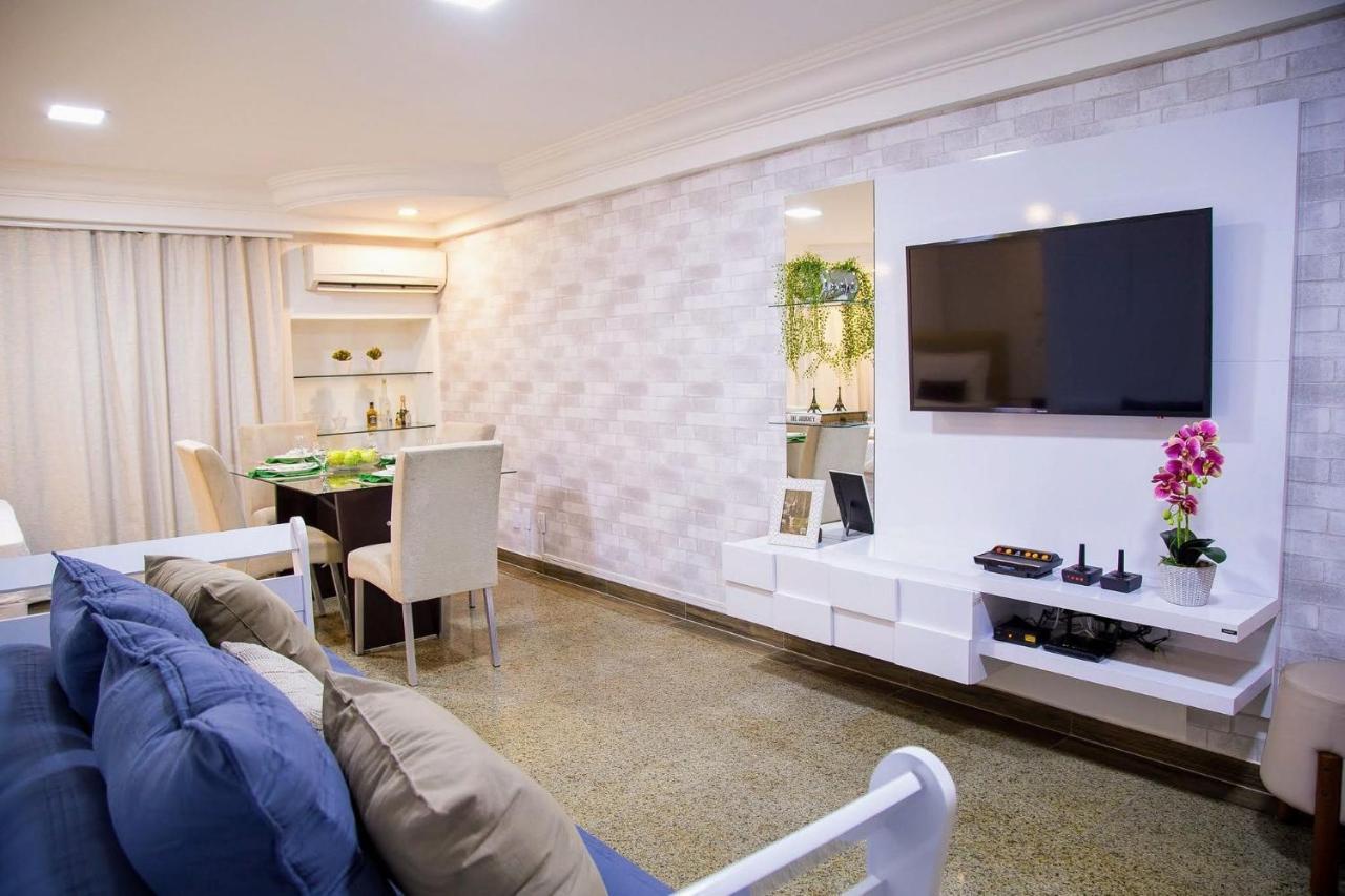 Apartamento Orla De Fortaleza • Frente Mar • Beira-mar