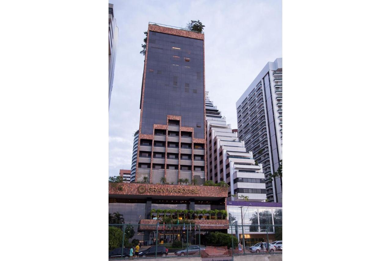 Apartamento Orla De Fortaleza • Frente Mar • Beira-mar *