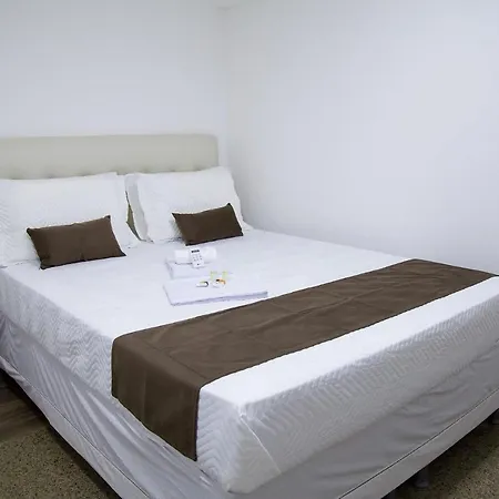 Apartamento Orla De Fortaleza • Frente Mar • Beira-mar *